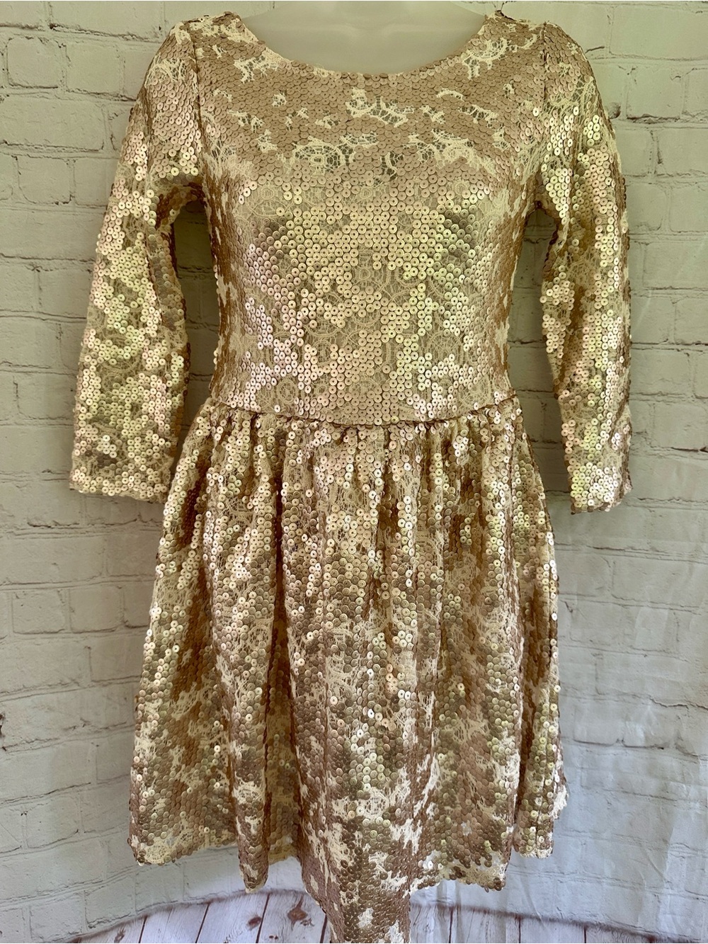 Gianni Bini Gold Sequin Lace Fit-and-Flare Dress with Low Back size XS